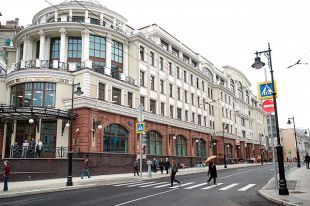Отреставрированная улица Мясницкая.